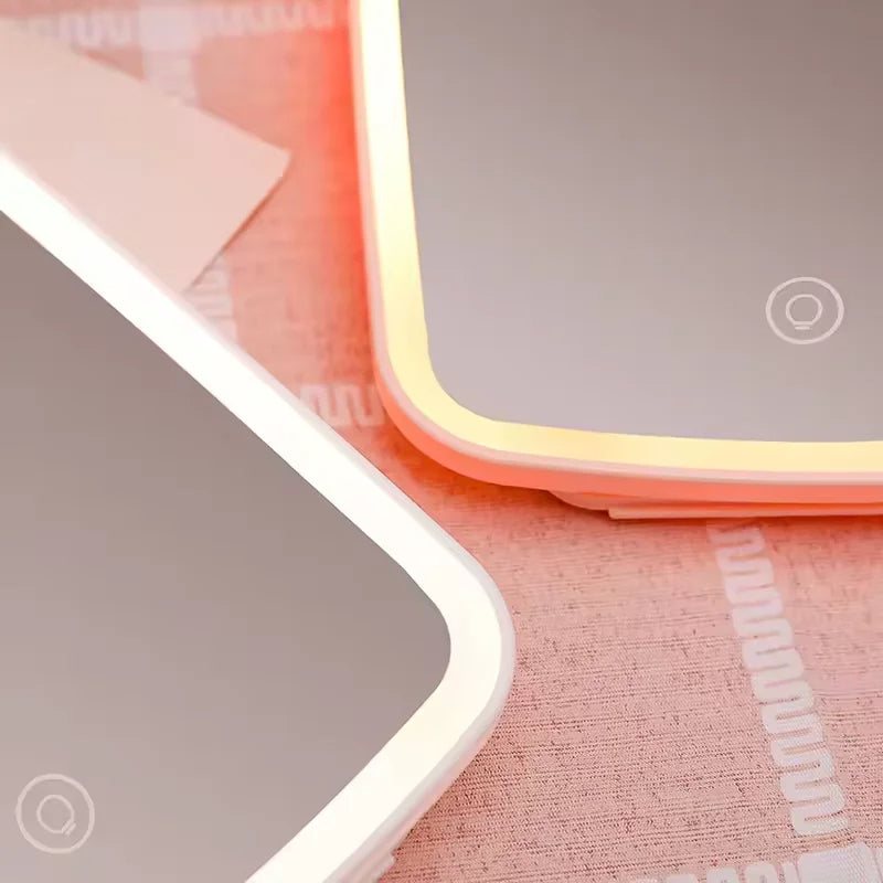 Rechargeable USB LED Makeup Mirror ā Handheld & Vanity-Style for Home Use