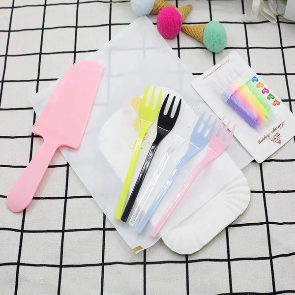 Disposable Colored Plastic Tableware – Party Spoon, Fork & Knife Set for Birthdays & Weddings